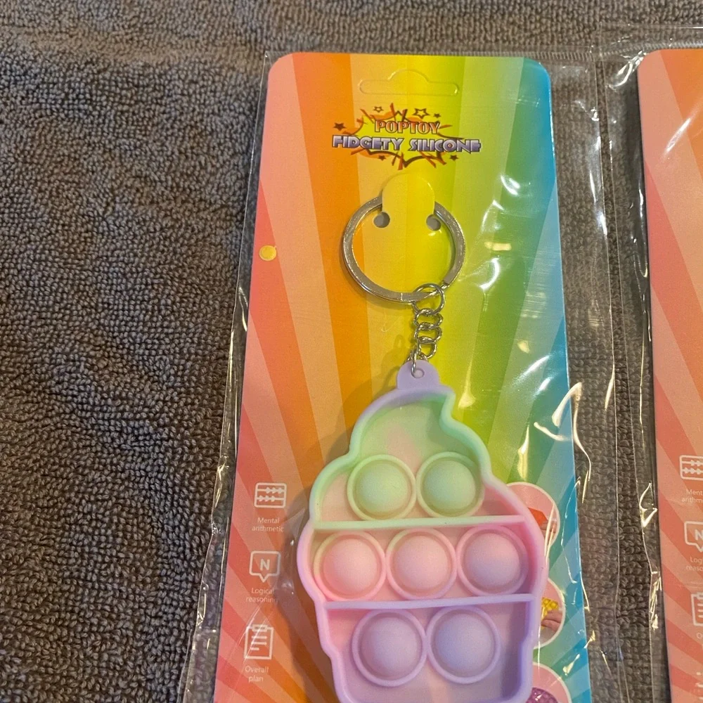 Brand new poppet cupcake‎ keychain